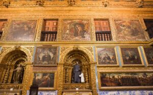 Arte e beleza formam a imponência artística da Capela Dourada