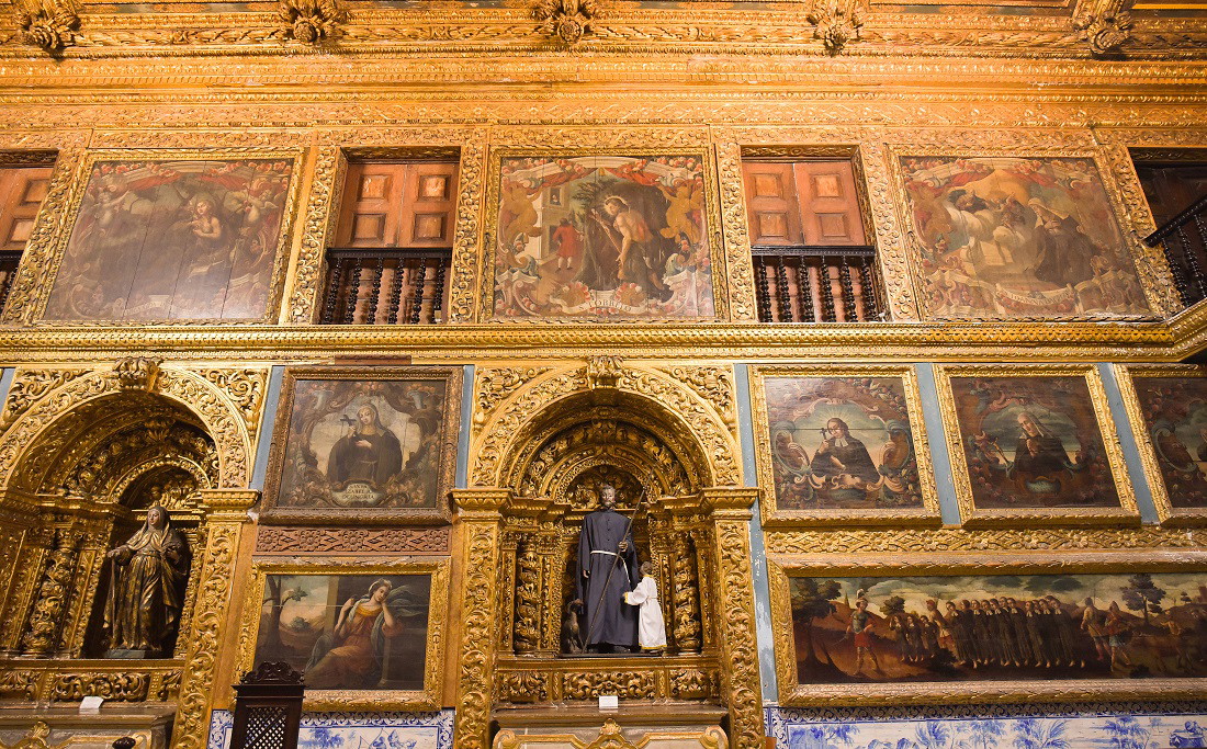 Arte e beleza formam a imponência artística da Capela Dourada