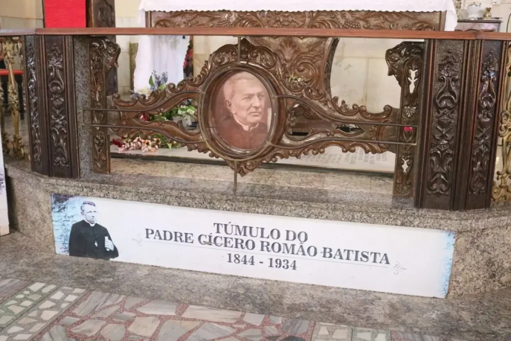 Túmulo de Padre Cícero na Capela do Socorro